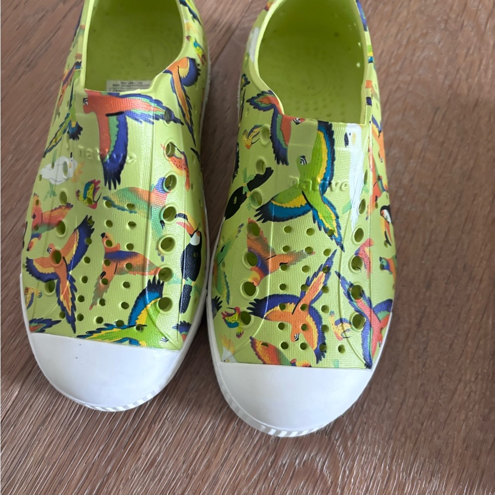Native Kids Water Shoes in Yellow with Bird Design